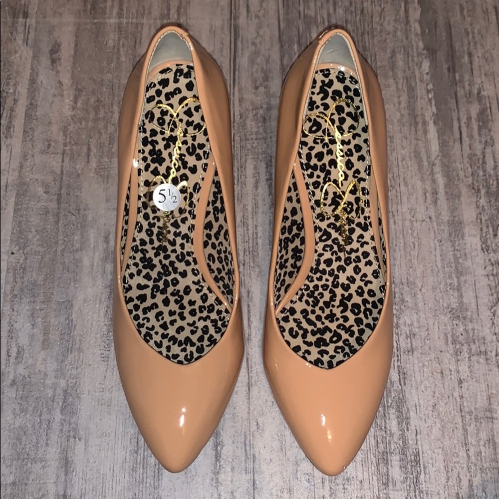 Jessica Simpson nude kitten heels